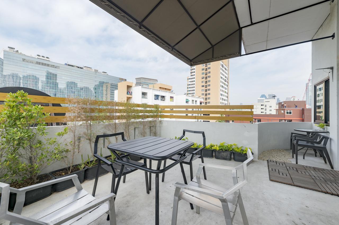 T Hostel @ Rama4 Bangkok Exterior photo
